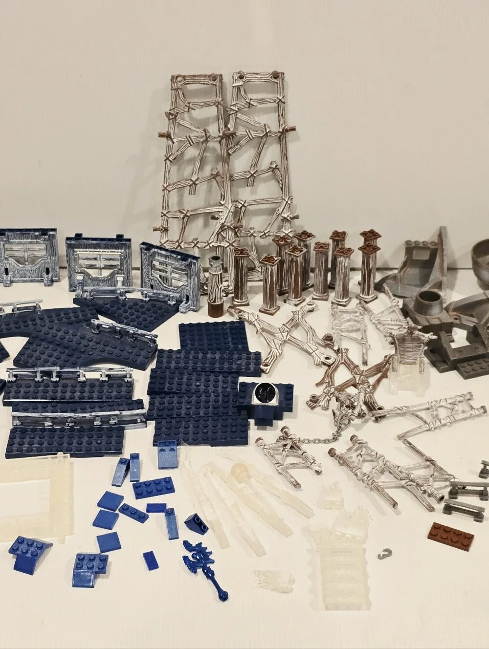 Mega Bloks Fire & Ice Dragon Vorgan Ice Fang Ship Parts